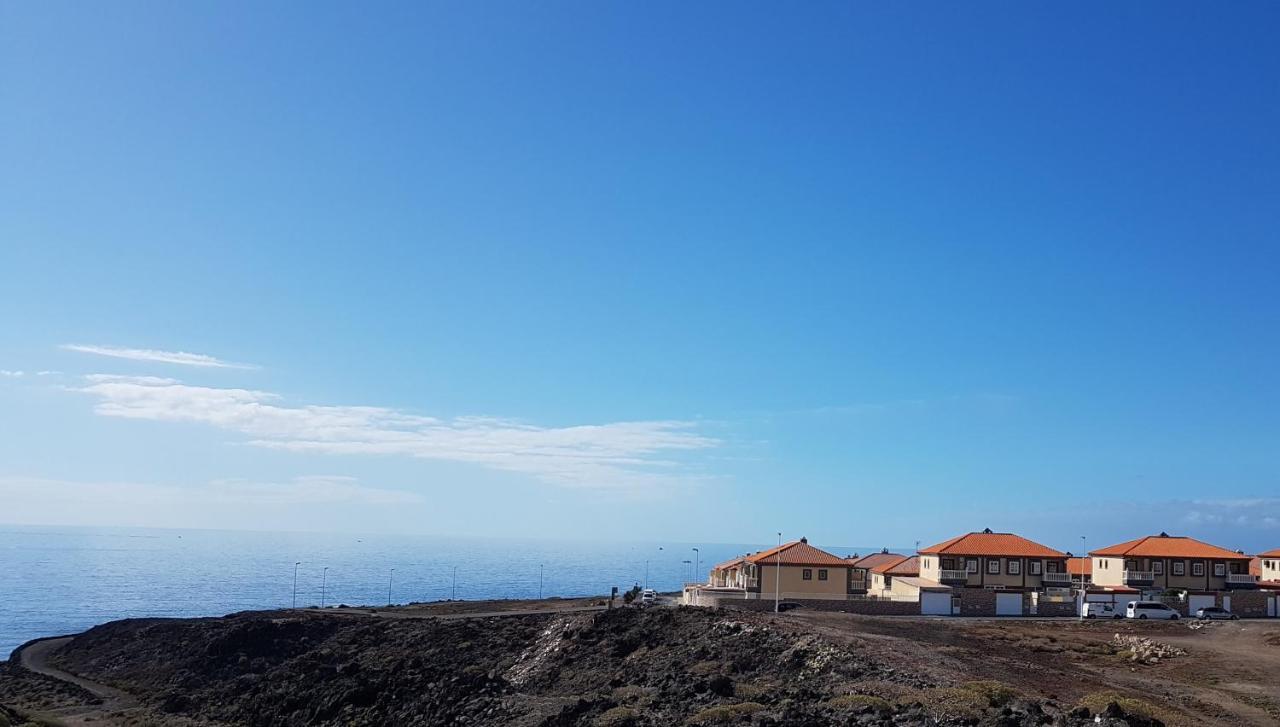 Casa Del Mar - Cozy Beach House Эль-Медано Экстерьер фото